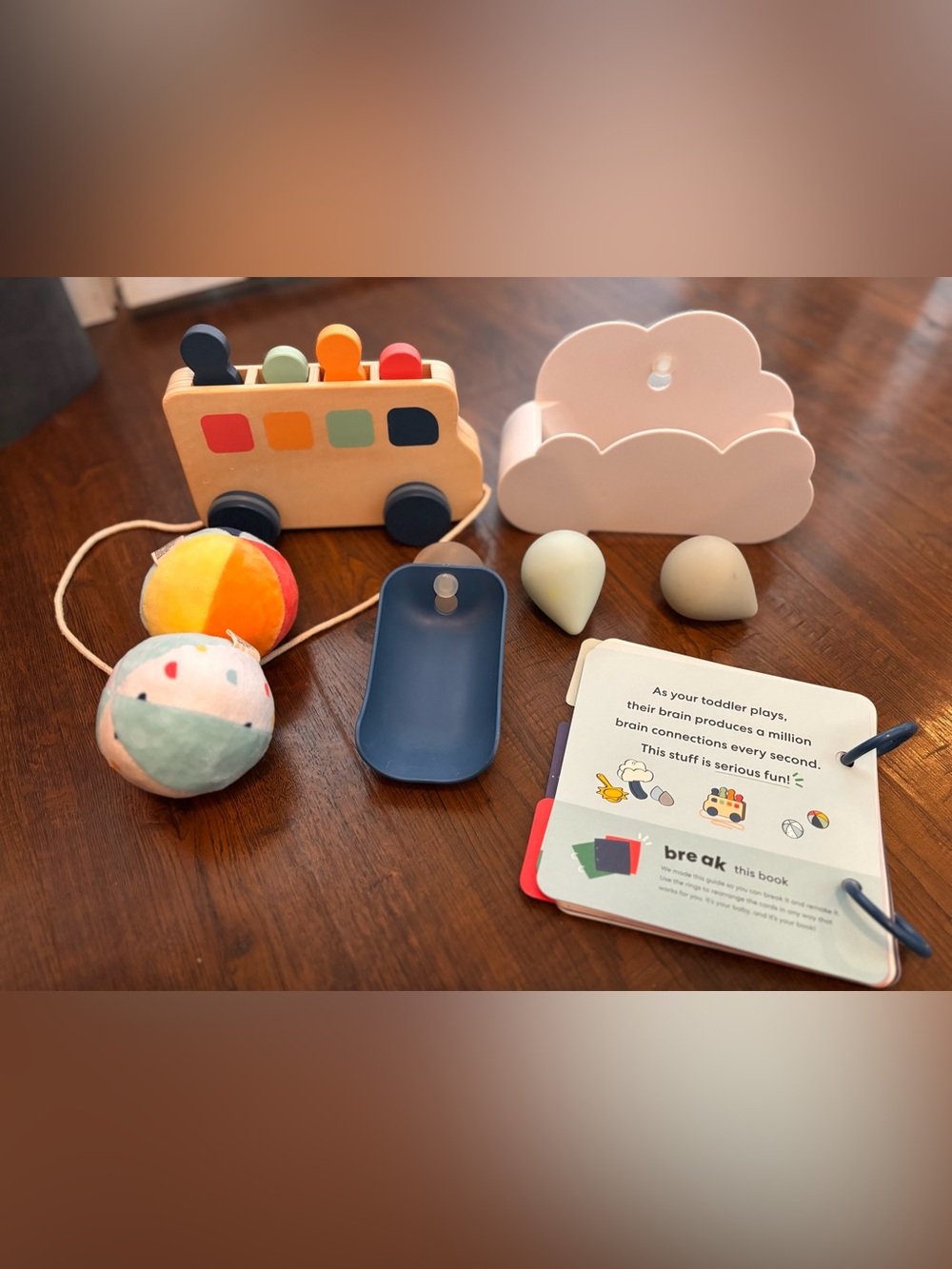 Kiwico let’s move playkit for 13-18 months